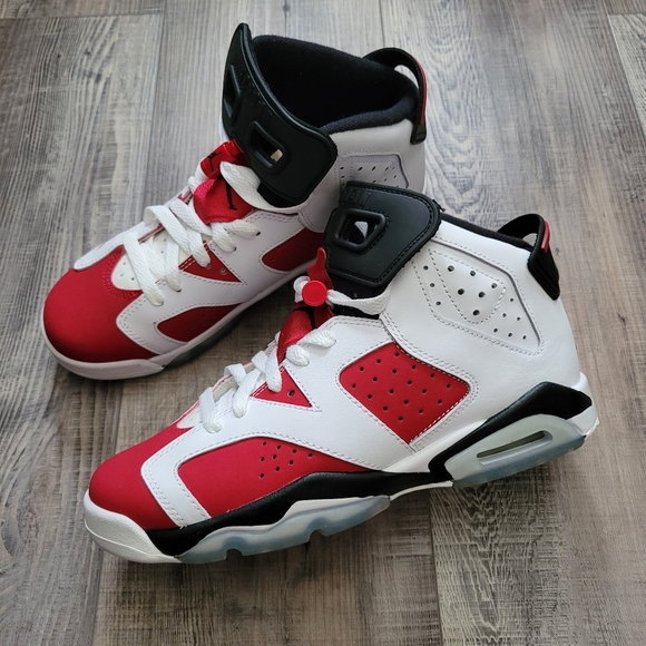 Air Jordan 6 "Carmine" - Picture 6 of 10